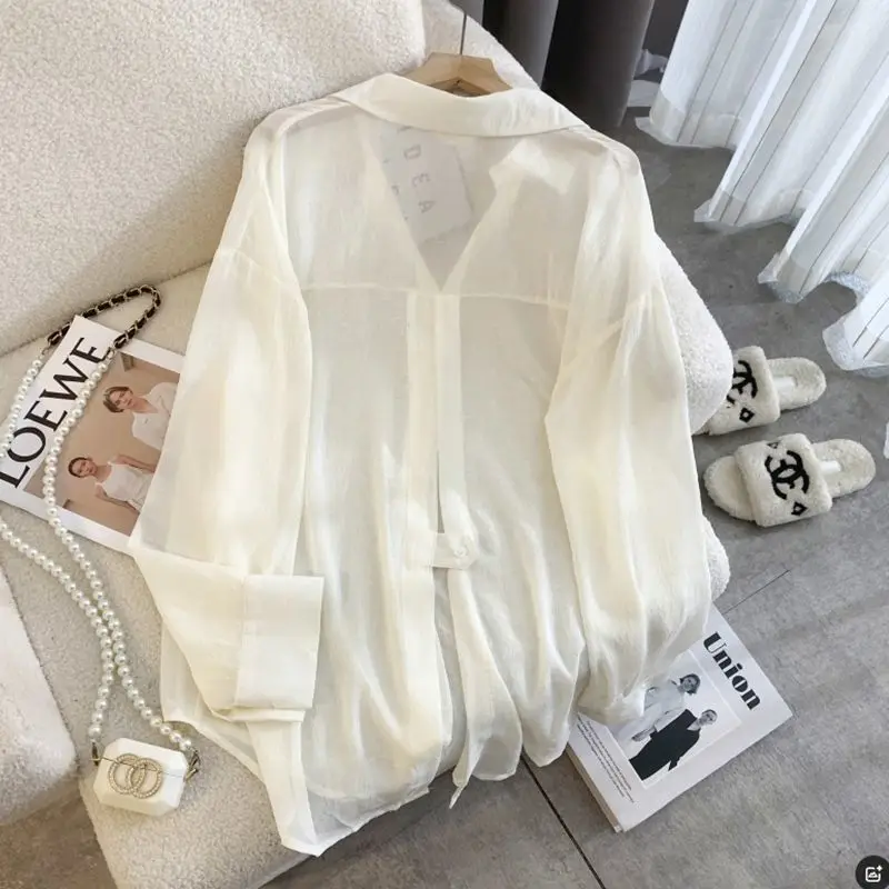 Korean Style Back Slit Chiffon Cover Up Women Summer Sheer Sun Shirt Lightweight Loose KimonoBeachCardiganElegantCasualOuterwear
Korean Style Back Slit Chiffon Cover Up Women Summer Sheer Sun Shirt Lightweight Loose KimonoBeachCardiganElegantCasualOuterwear