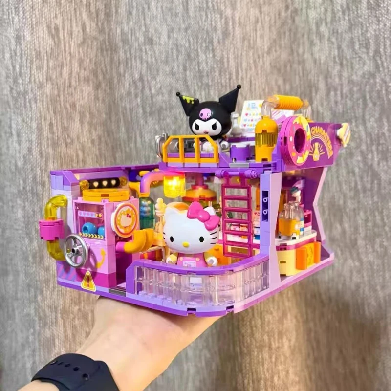 TOPTOY Sanrio Academy Series Building Blocks Hello Kitty Kuromi My Melody Street View Assembled Toy Model Ornaments Holiday Gift
TOPTOY Sanrio Academy Series Building Blocks Hello Kitty Kuromi My Melody Street View Assembled Toy Model Ornaments Holiday Gift