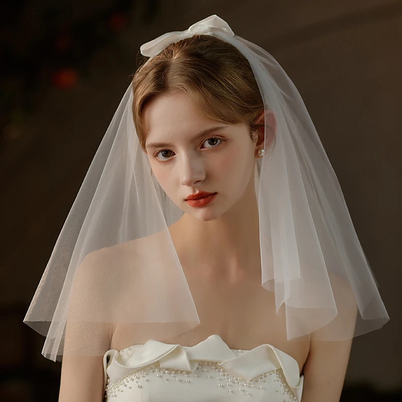 V740 Wedding Bridal Short Veil Two-Layer Tulle Satin Bow White Shoulder Handmade Brides to Be Women Headdress Veil
V740 Wedding Bridal Short Veil Two-Layer Tulle Satin Bow White Shoulder Handmade Brides to Be Women Headdress Veil