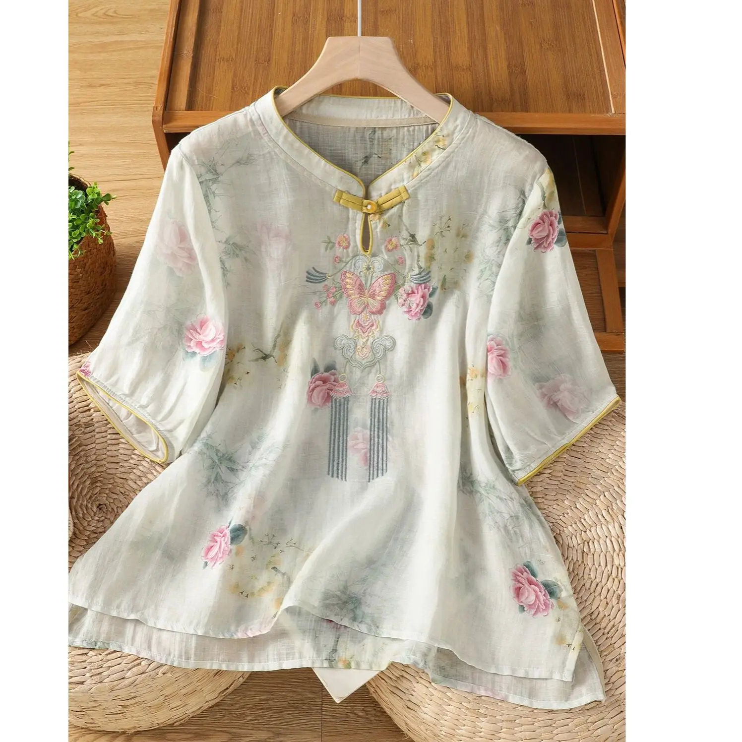 Loose Women's Shirt Lazy Style Large Size Summer New Button Short Sleeve Hooded Thin Cotton Linen Shirt Comfortable Commute S...
Loose Women's Shirt Lazy Style Large Size Summer New Button Short Sleeve Hooded Thin Cotton Linen Shirt Comfortable Commute S...