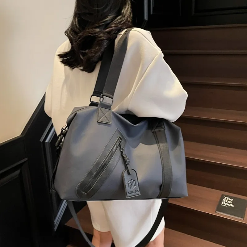 Multi-Functional Fashion Shoulder Bag - Large Capacity Travel Duffle for Short Trips, Gym & Boarding
Multi-Functional Fashion Shoulder Bag - Large Capacity Travel Duffle for Short Trips, Gym & Boarding