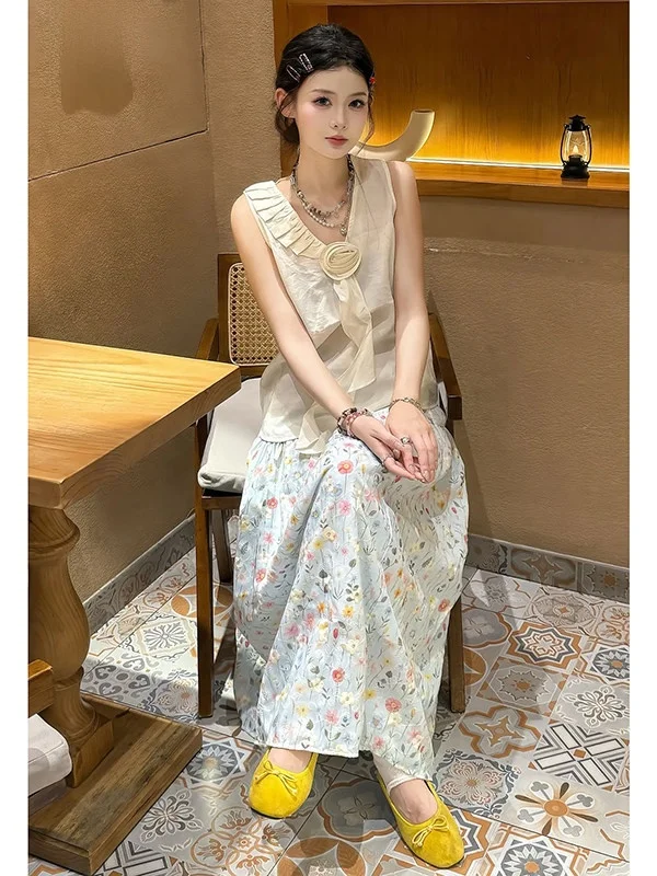 Summer New Design Sweet Girl Style Two-Piece Set Floral Print Sleeveless Top And Half Skirt Casual Fashion for Women
Summer New Design Sweet Girl Style Two-Piece Set Floral Print Sleeveless Top And Half Skirt Casual Fashion for Women