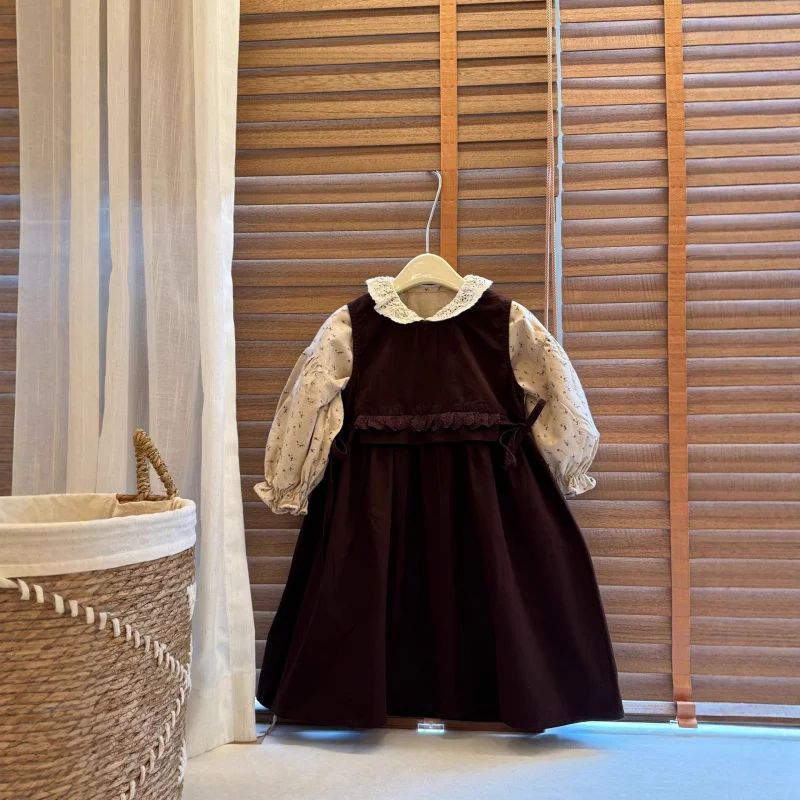 Autumn New Forest Style Girls' Top Children's Long Sleeve Shirt Vest Dress Two-Piece Set Stylish Girls' Baby Outfit
Autumn New Forest Style Girls' Top Children's Long Sleeve Shirt Vest Dress Two-Piece Set Stylish Girls' Baby Outfit