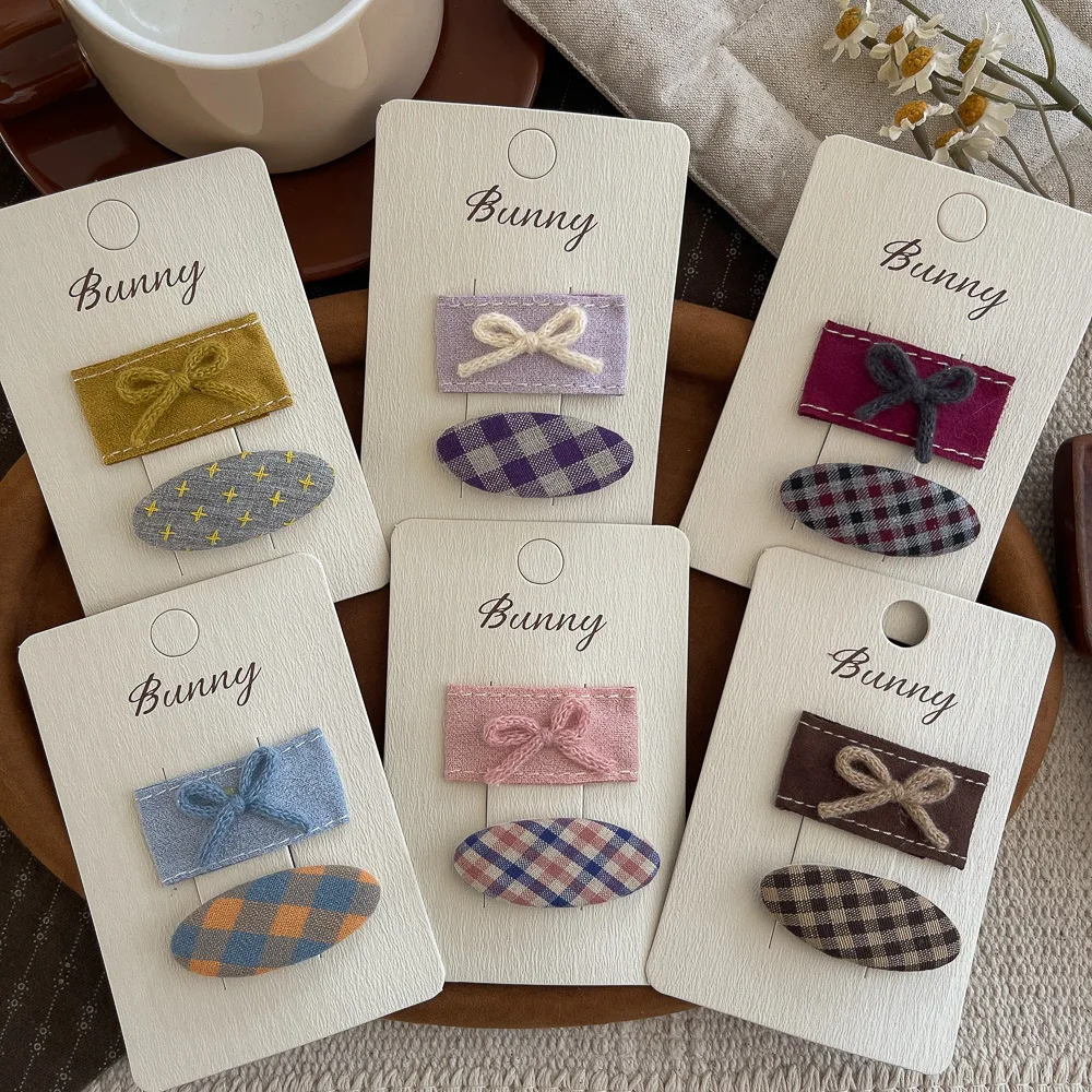 2 шт., овальная заколка BB с квадратным бантом, милая заколка для волос в клетку для маленьких девочек, детская заколка для волос с челкой, боковая заколка, детские аксессуары для волос, головные уборы
2 шт., овальная заколка BB с квадратным бантом, милая заколка для волос в клетку для маленьких девочек, детская заколка для волос с челкой, боковая заколка, детские аксессуары для волос, головные уборы