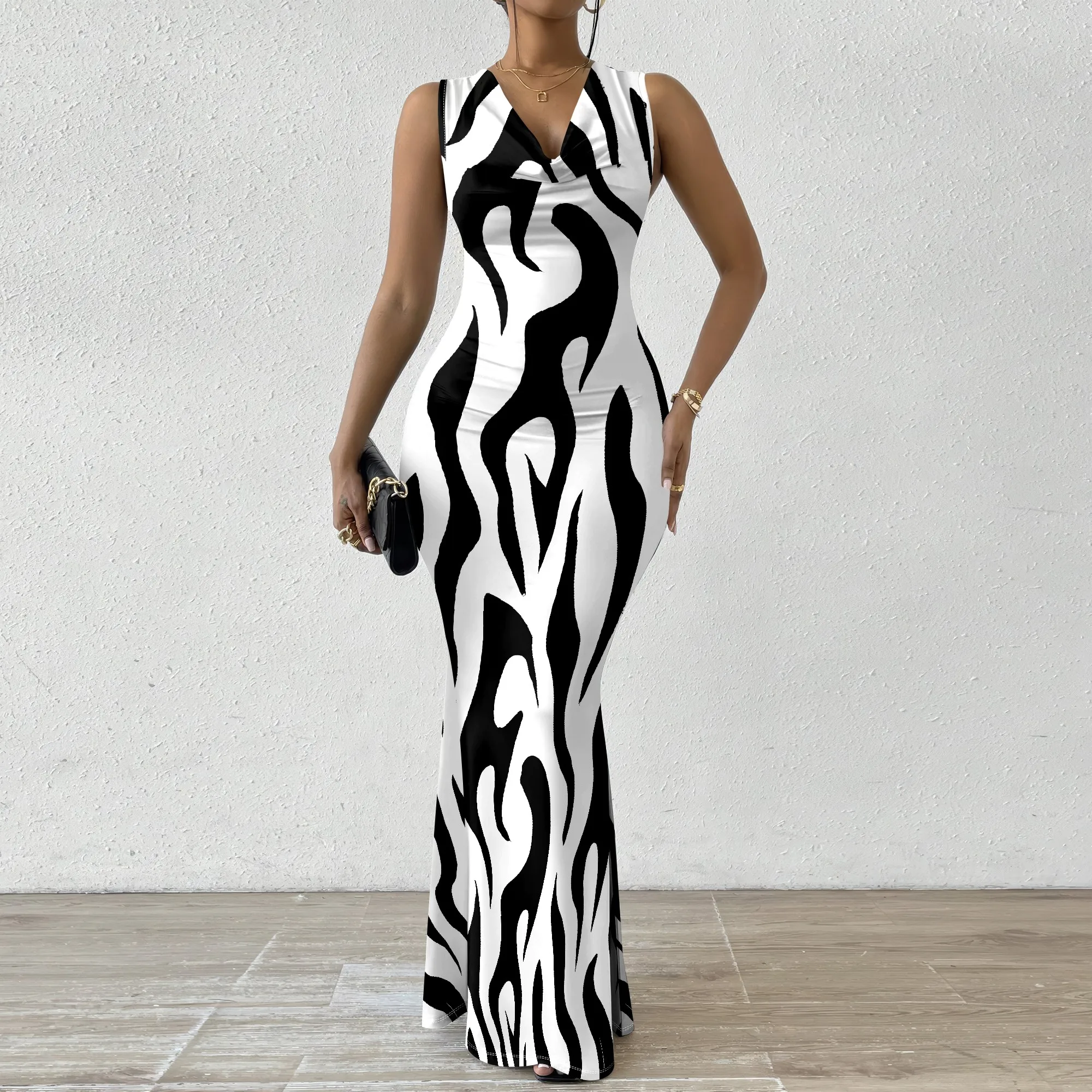 Black White Fire Pattern Bodycon Dress Sleeveless V Neck Long Dress for Women Night Out Sexy Fashion Style
Black White Fire Pattern Bodycon Dress Sleeveless V Neck Long Dress for Women Night Out Sexy Fashion Style