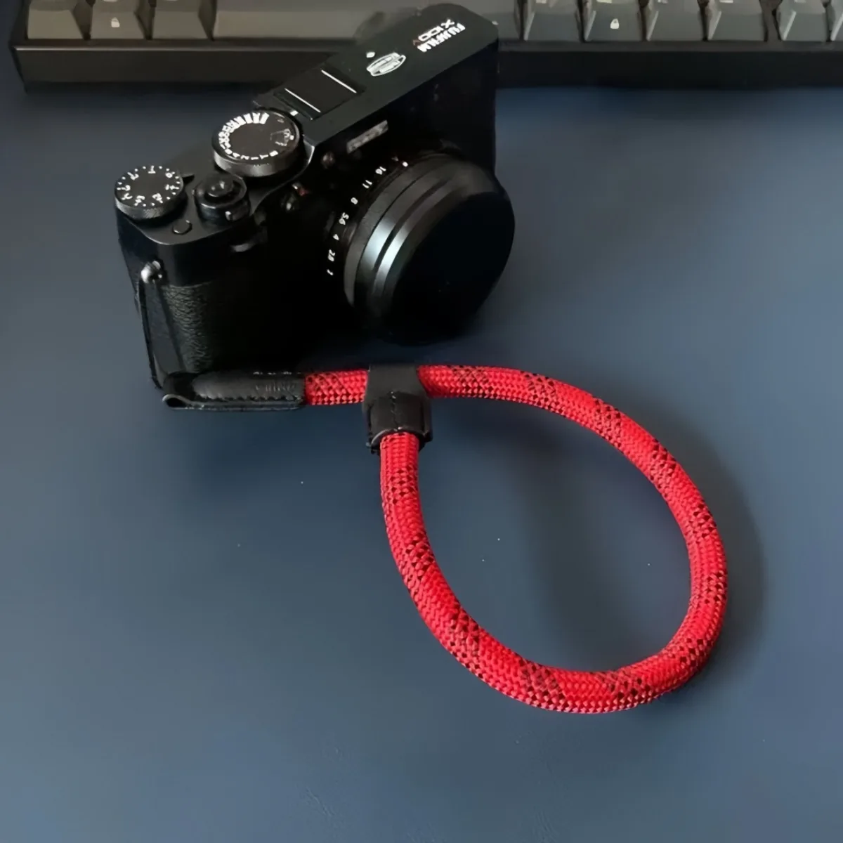 Camera Wrist Strap Leather Mountaineering Nylon Rope Micro-SLR Suitable for Leica Sony Fuji Hand Rope Camera Accessories
Camera Wrist Strap Leather Mountaineering Nylon Rope Micro-SLR Suitable for Leica Sony Fuji Hand Rope Camera Accessories