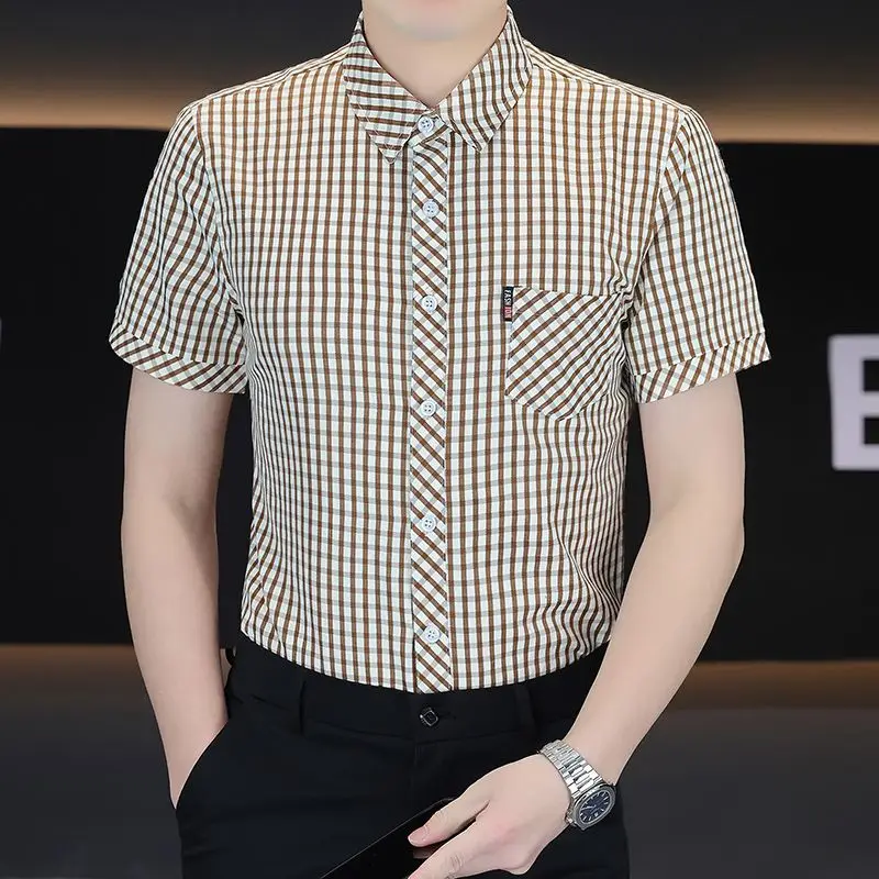 Men's Plaid Short Sleeve Shirt Turn Down Collar Casual Button Down Top With Chest Pocket
Men's Plaid Short Sleeve Shirt Turn Down Collar Casual Button Down Top With Chest Pocket