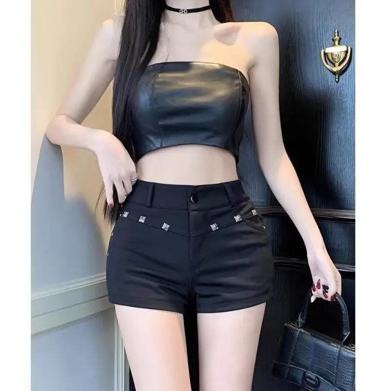 Dark Girl Y2K Rivet Design Low Waist Super Short Shorts Summer Slim Fit Hot Pants Trendy Cotton Polyester Blend Casual Shorts
Dark Girl Y2K Rivet Design Low Waist Super Short Shorts Summer Slim Fit Hot Pants Trendy Cotton Polyester Blend Casual Shorts