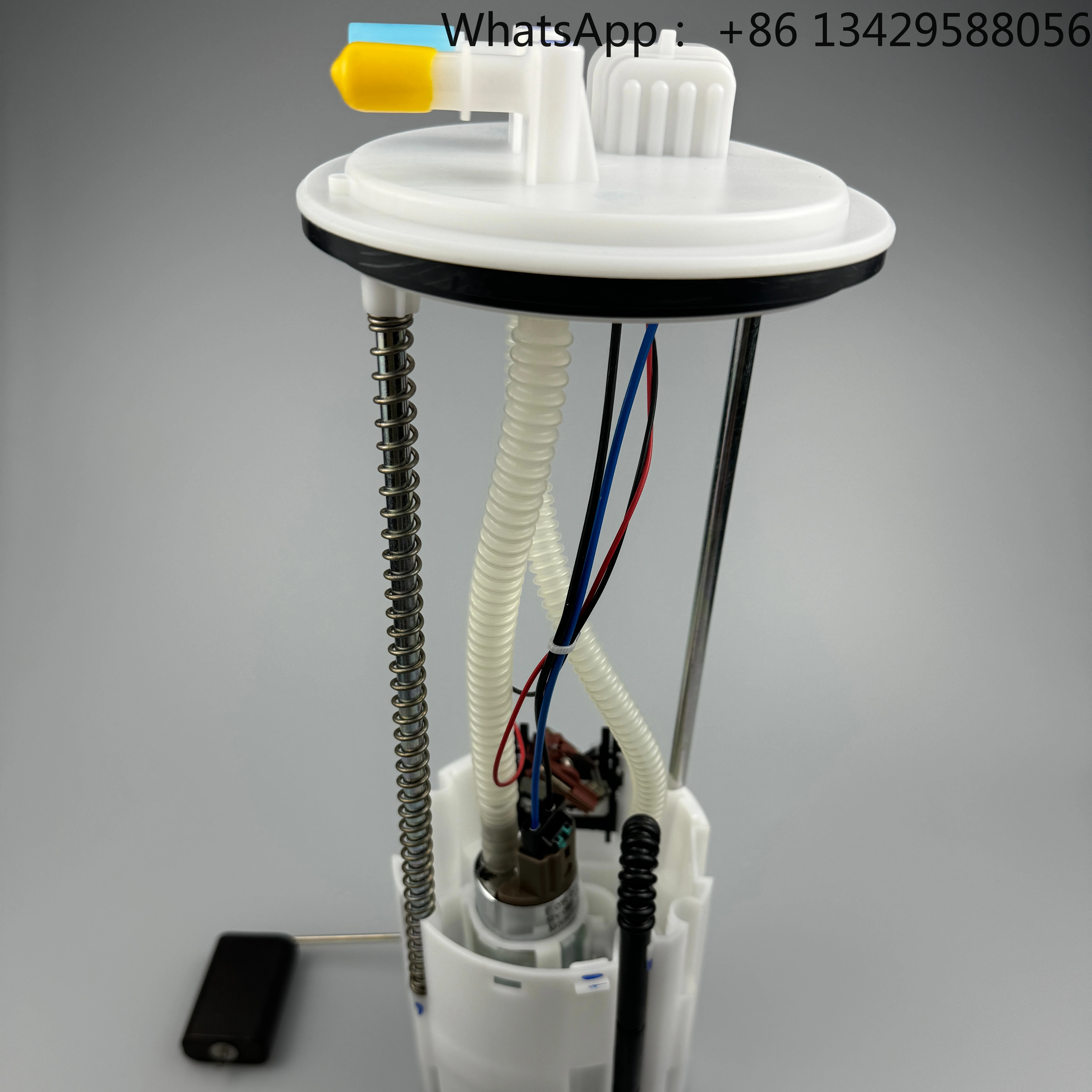11060100-B21-000 Auto Fuel Pump with a Plastic Fuel tank for Baic Huansu S2 S3
11060100-B21-000 Auto Fuel Pump with a Plastic Fuel tank for Baic Huansu S2 S3