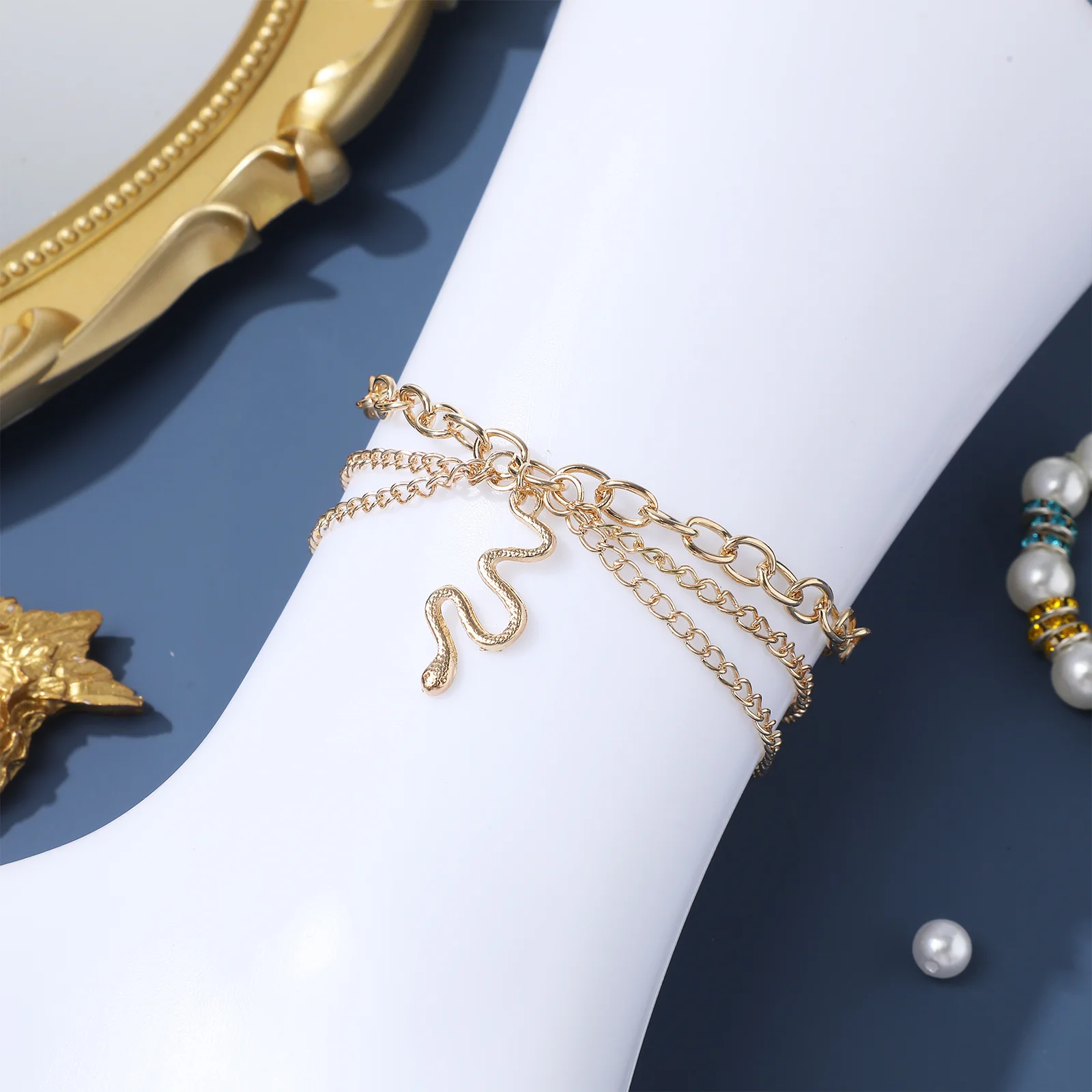 Gold Cross Anklet Metal Layered Chain Adjustable Ankle Bracelet for Women Lightweight Stylish Foot Chain Summer Party
Gold Cross Anklet Metal Layered Chain Adjustable Ankle Bracelet for Women Lightweight Stylish Foot Chain Summer Party