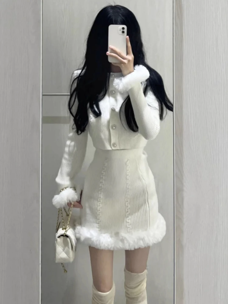 Two Piece Sets Womens Knitted Outifits Kawaii Fur Patchwork Cropped Cardigan High Waist Bodycon Mini Skirts Y2k Aesthetic Set
Two Piece Sets Womens Knitted Outifits Kawaii Fur Patchwork Cropped Cardigan High Waist Bodycon Mini Skirts Y2k Aesthetic Set