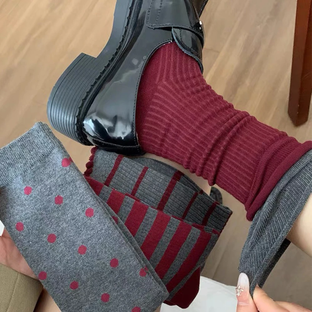 1/5pairs Cotton Ruffles Ankle Socks Women Retro Cute Kawaii Korean Stocking Girls 2024 Autumn and Winter Red Middle Tube Sox
1/5pairs Cotton Ruffles Ankle Socks Women Retro Cute Kawaii Korean Stocking Girls 2024 Autumn and Winter Red Middle Tube Sox