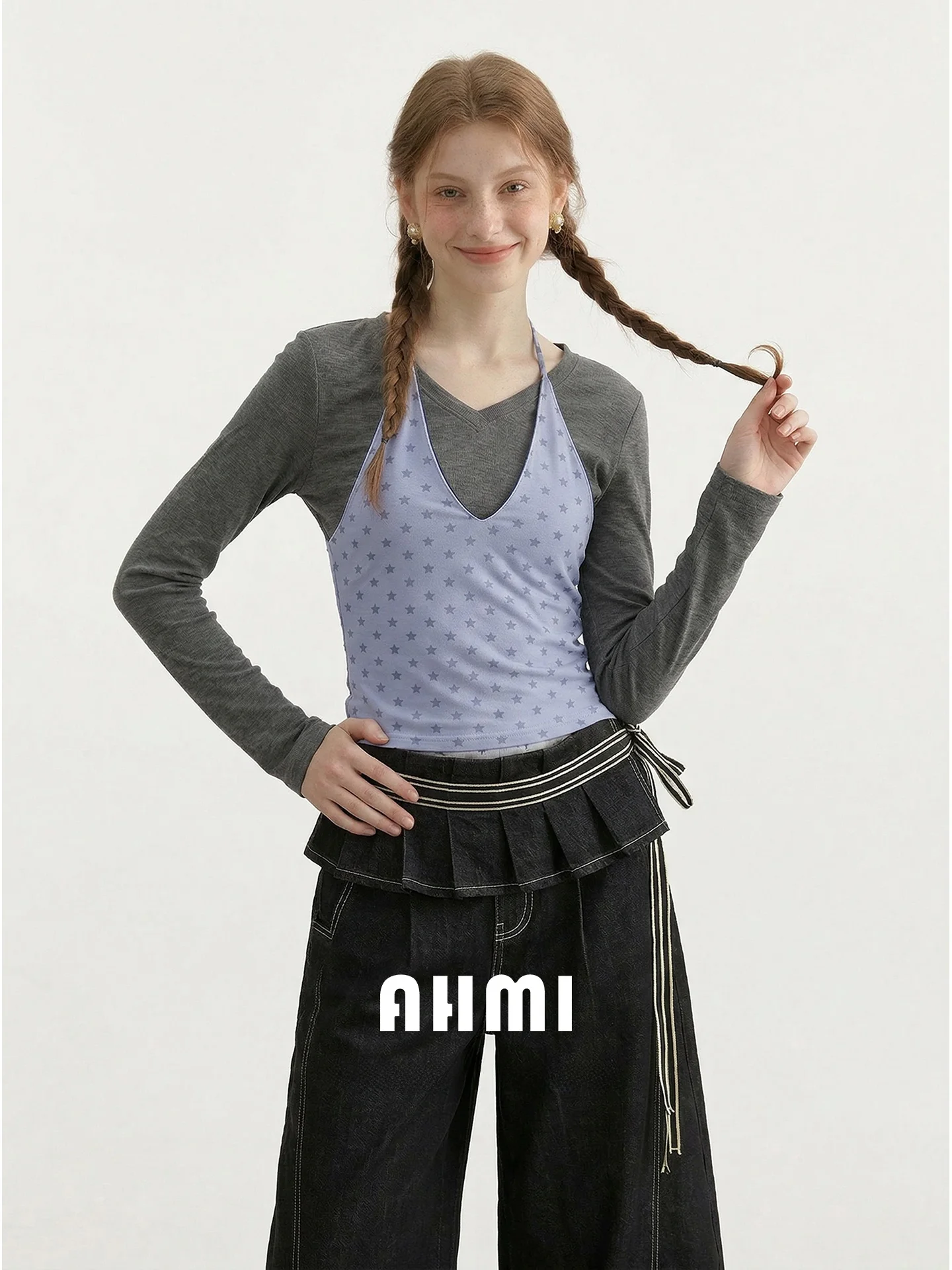 AHMI Spring 2026 Women's Long Sleeve T-Shirt Unique Star Design Versatile Top Early Spring Style High Waist V-Neck Cotton Blend
AHMI Spring 2026 Women's Long Sleeve T-Shirt Unique Star Design Versatile Top Early Spring Style High Waist V-Neck Cotton Blend