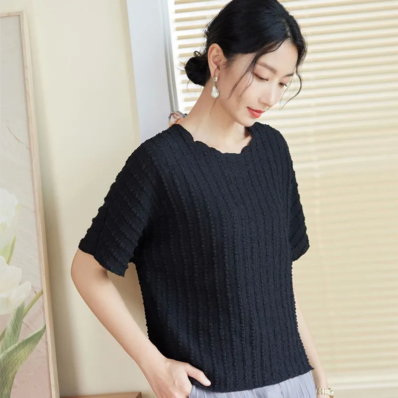 Casual Tops Black For Women Summer New Round Neck Short Sleeved Stretch Miyake Pleated Loose Tee T Shirt Female
Casual Tops Black For Women Summer New Round Neck Short Sleeved Stretch Miyake Pleated Loose Tee T Shirt Female