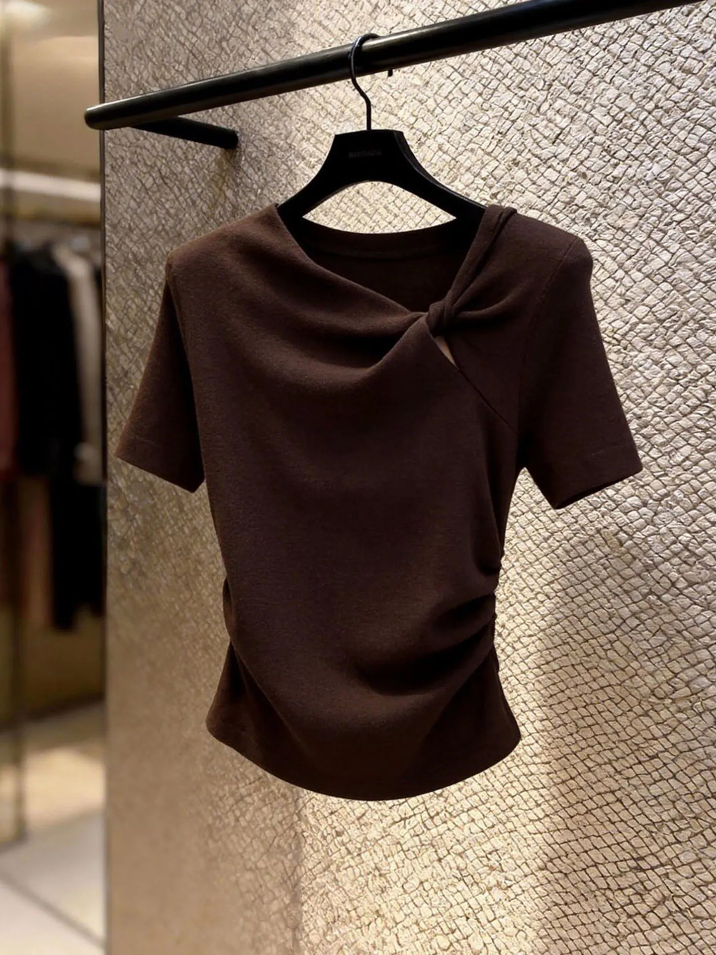 Slimming Short Sleeve Crew Neck T-Shirt Soft Skin-friendly Korean Style Summer Pure Color Fashionable Anti-aging Women's Top
Slimming Short Sleeve Crew Neck T-Shirt Soft Skin-friendly Korean Style Summer Pure Color Fashionable Anti-aging Women's Top