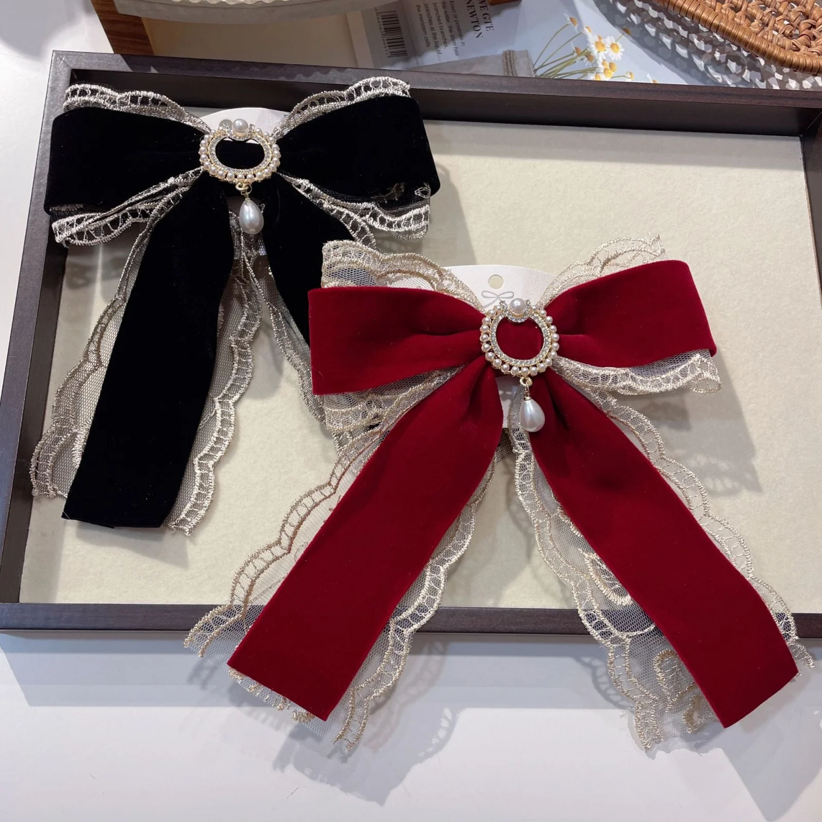 1pc Autumn Winter Velvet Diamond-Embedded Bowknot Spring Clip Hair Barrette, Elegant & Stylish Hair Accessory for Girls, Suitabl
1pc Autumn Winter Velvet Diamond-Embedded Bowknot Spring Clip Hair Barrette, Elegant & Stylish Hair Accessory for Girls, Suitabl