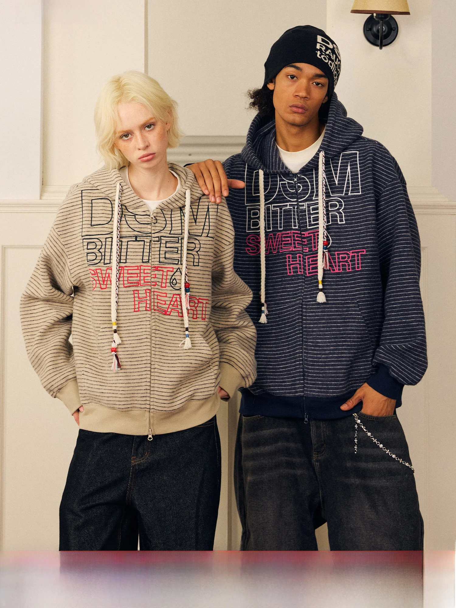 DonSmoke Striped Knitted Rabbit Velvet Sweatshirt Shoulder Drop Autumn Winter Composite Pattern Corduroy Coat with Drawstring...
DonSmoke Striped Knitted Rabbit Velvet Sweatshirt Shoulder Drop Autumn Winter Composite Pattern Corduroy Coat with Drawstring...