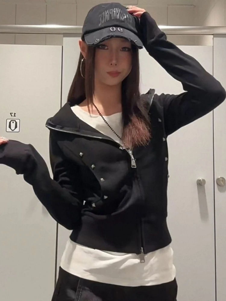 Осенние эстетические винтажные наряды с капюшоном, женские шикарные модные дизайнерские топы с длинными рукавами, темная уличная одежда в академическом стиле, тонкая одежда, новинка
Осенние эстетические винтажные наряды с капюшоном, женские шикарные модные дизайнерские топы с длинными рукавами, темная уличная одежда в академическом стиле, тонкая одежда, новинка