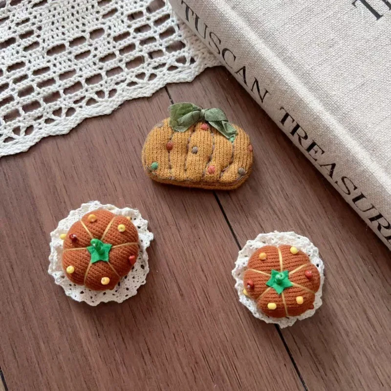 Autumn Winter Stuffed Cotton Pumpkin with Lace Beads Hair Clip Brooch Pin for Phone Case Garment DIY Embellishment Soft
Autumn Winter Stuffed Cotton Pumpkin with Lace Beads Hair Clip Brooch Pin for Phone Case Garment DIY Embellishment Soft