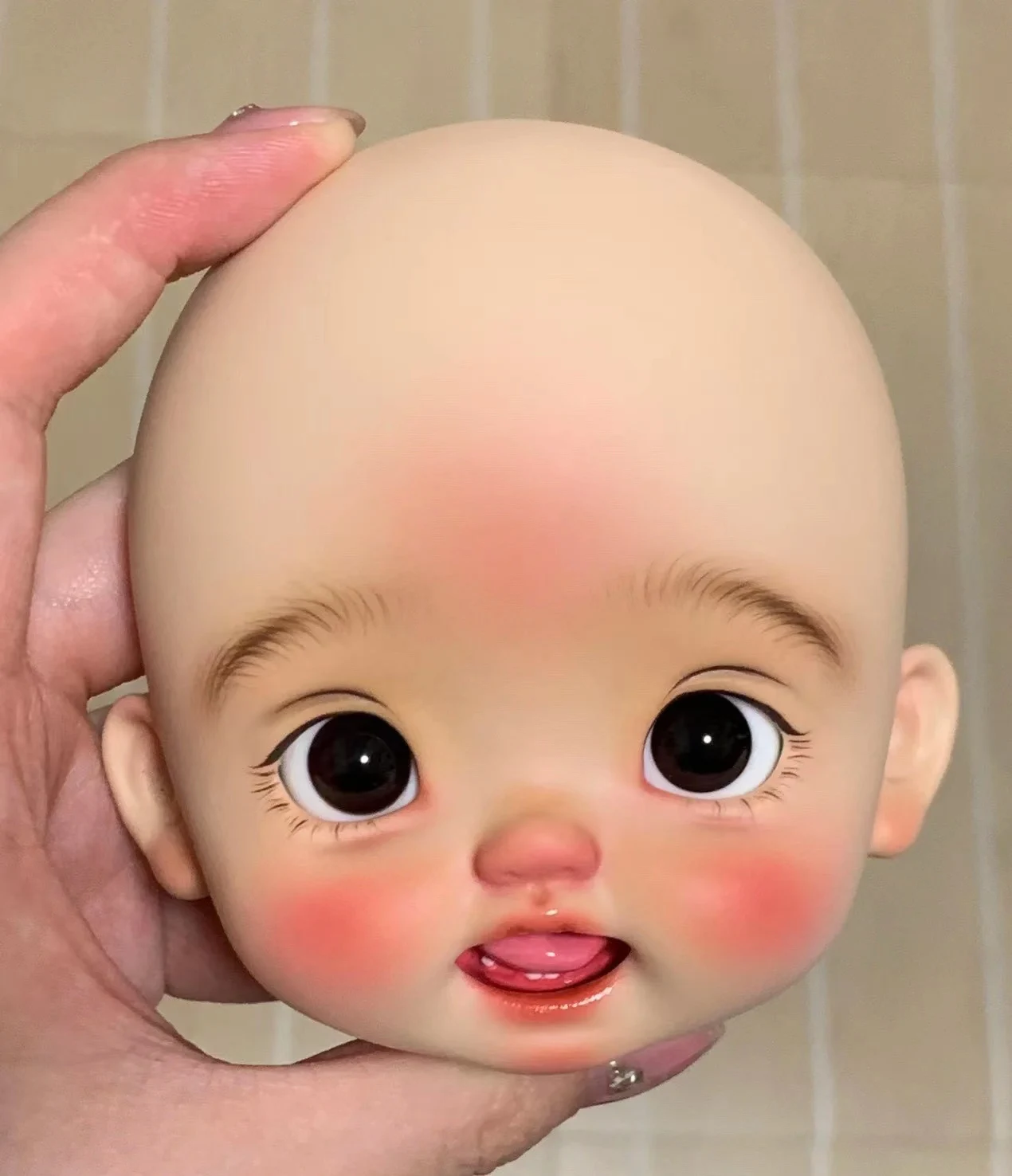 Новый 1/6 Recast DOLL NuoNuo, хит продаж, улыбающаяся девушка, выклеиваемый язычок, Bjd sd, смола премиум-класса со склада
Новый 1/6 Recast DOLL NuoNuo, хит продаж, улыбающаяся девушка, выклеиваемый язычок, Bjd sd, смола премиум-класса со склада