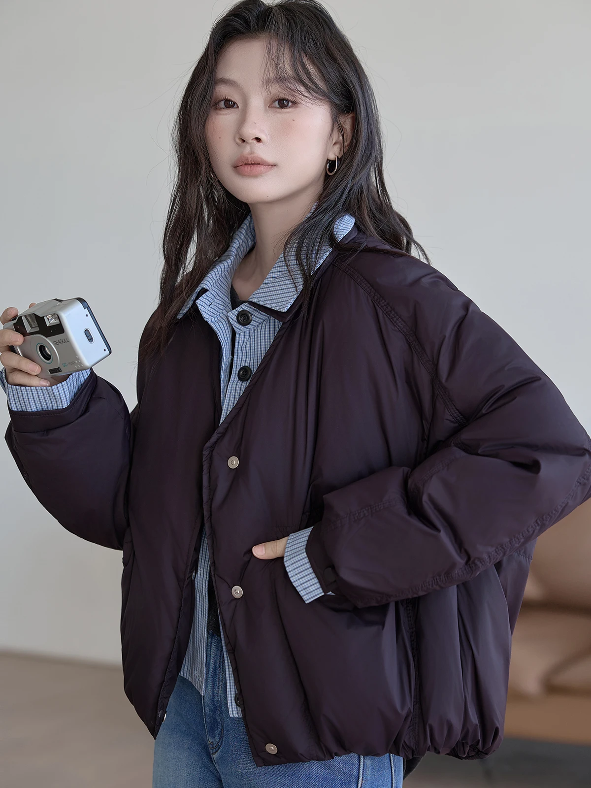 Женская модная зимняя куртка-пуховик с эффектом двухслойности, корейский стиль, 90% белый утиный пух, для повседневной носки
Женская модная зимняя куртка-пуховик с эффектом двухслойности, корейский стиль, 90% белый утиный пух, для повседневной носки