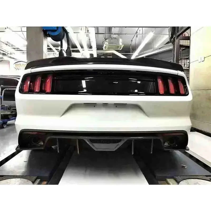 Для Ford Mustang 2015+ GT: Высококачественный карбоновый спойлер на крышку багажника, направляющее крыло, заднее антикрыло, улучшенный обвес.
Для Ford Mustang 2015+ GT: Высококачественный карбоновый спойлер на крышку багажника, направляющее крыло, заднее антикрыло, улучшенный обвес.