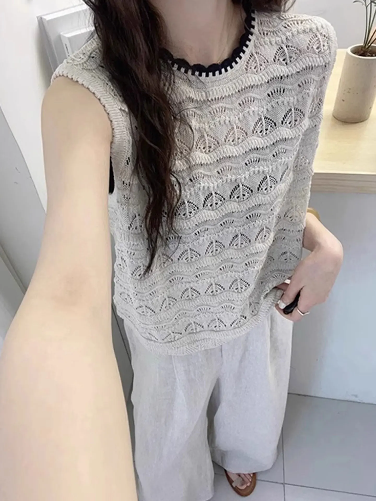 Ele Lace-Up Bal Tank Top Hollow out Color Blo Lazy Sle Knitted Sweater Summer 2026 Women's Faion Silk Top
Ele Lace-Up Bal Tank Top Hollow out Color Blo Lazy Sle Knitted Sweater Summer 2026 Women's Faion Silk Top