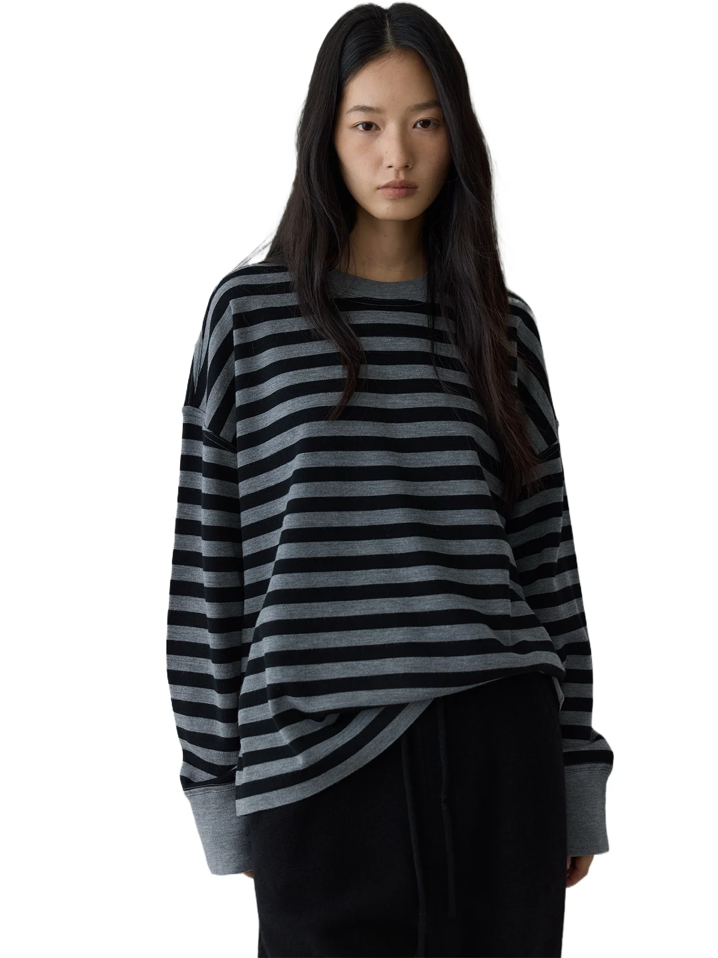 Ding luxury texture~ 18-needle Yangzi pure wool Siping thickened loose silhouette striped wool sweater women
Ding luxury texture~ 18-needle Yangzi pure wool Siping thickened loose silhouette striped wool sweater women