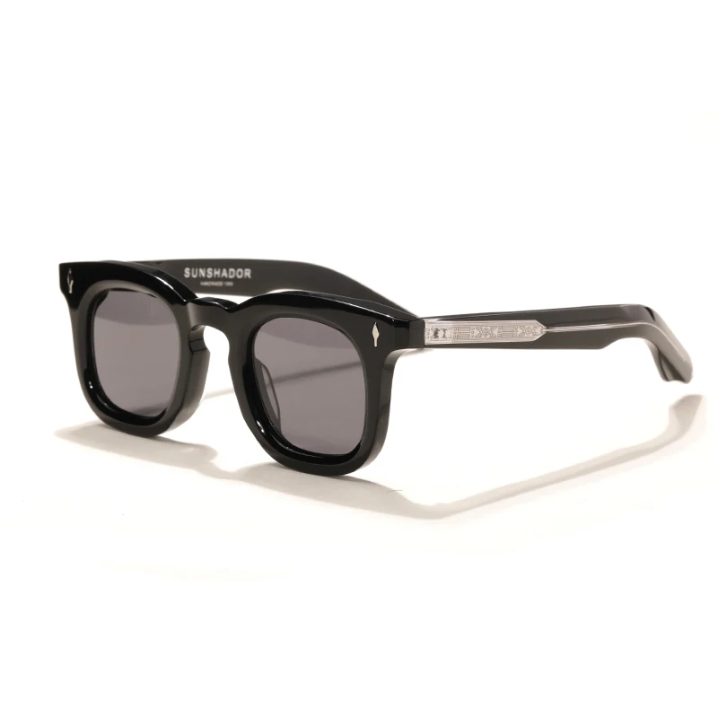 New fashionable retro sunglasses for men and women, round high-end European and American fashion glasses
New fashionable retro sunglasses for men and women, round high-end European and American fashion glasses