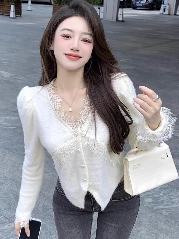Early Spring Soft Lace Long Sve V-Ne ort Cardigan Women's Gentle Sle Casual Faion Slim Fit Knitted Top
Early Spring Soft Lace Long Sve V-Ne ort Cardigan Women's Gentle Sle Casual Faion Slim Fit Knitted Top