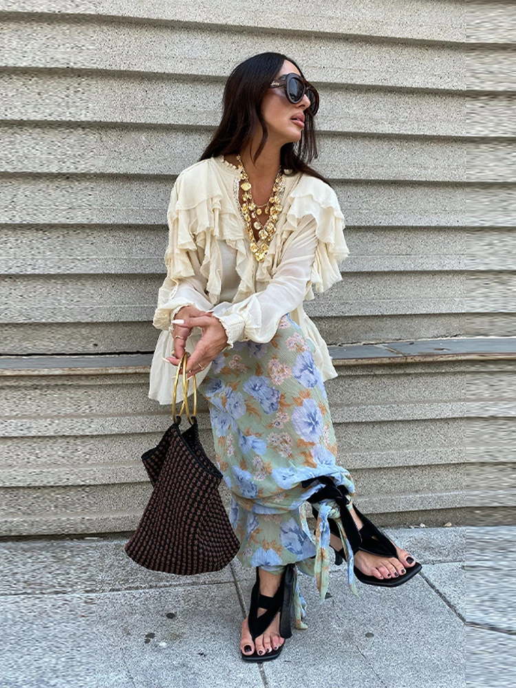 Elegant Ruffles Lace V-neck Shirt Women Retro Chic Perspective Pleated Full Sleeve Shirts Female 2025 Autumn Street Daily Tops
Elegant Ruffles Lace V-neck Shirt Women Retro Chic Perspective Pleated Full Sleeve Shirts Female 2025 Autumn Street Daily Tops