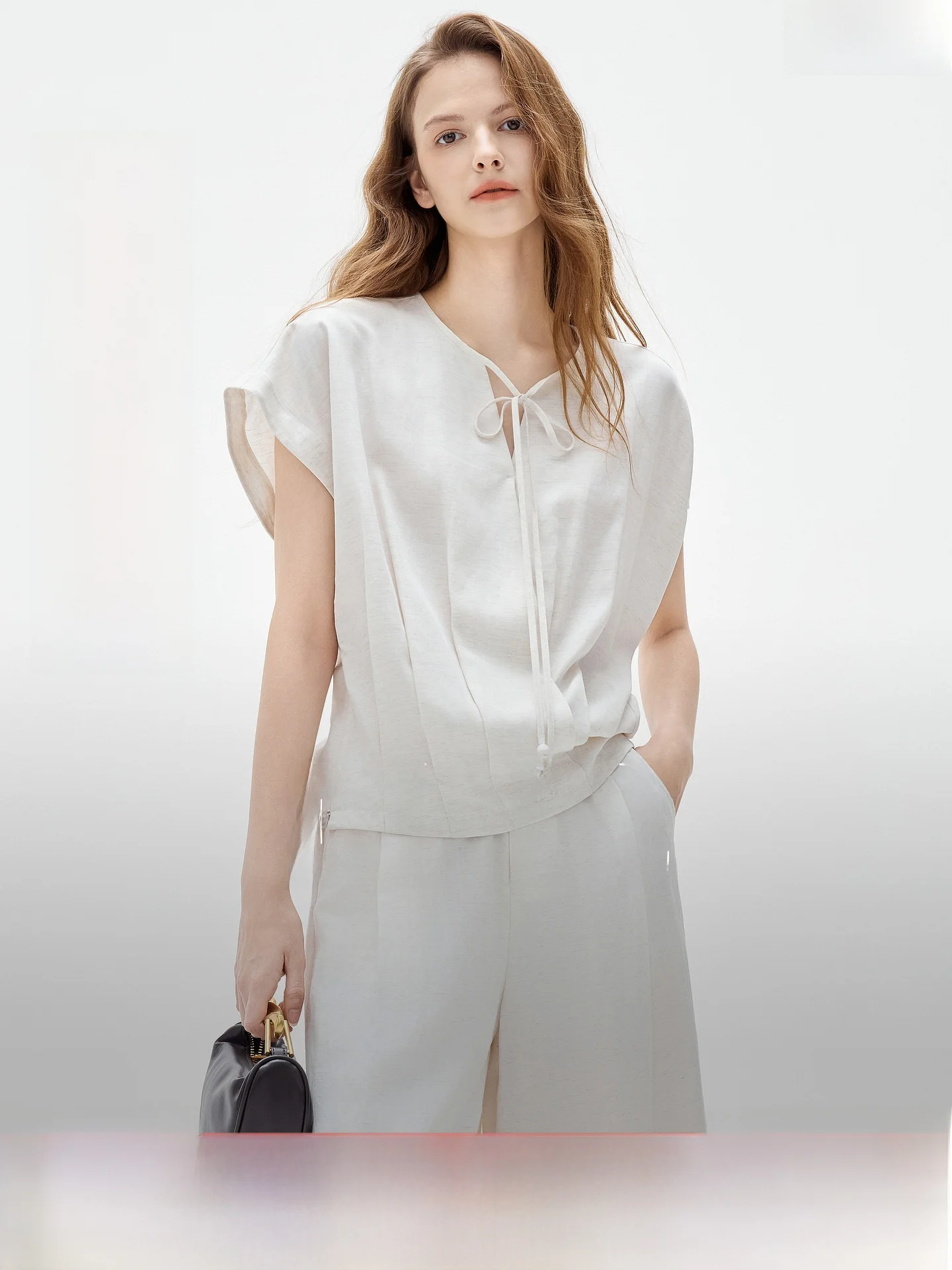 ELLE Women's Linen Casual Shirt Summer New Style Loose Fit Shirt Vintage Preppy Style Short Sleeve V-Neck Daily Wear
ELLE Women's Linen Casual Shirt Summer New Style Loose Fit Shirt Vintage Preppy Style Short Sleeve V-Neck Daily Wear