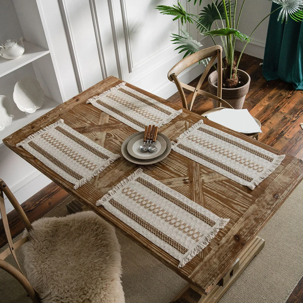 4pc Simple Woven Tassel Placemats Cotton And Linen Square Table Mats Desktop Decoration Coffee Table Table Decor Reusable
4pc Simple Woven Tassel Placemats Cotton And Linen Square Table Mats Desktop Decoration Coffee Table Table Decor Reusable