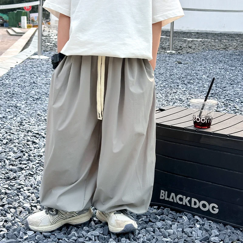 Boys' Pants 2025 Summer Outfit New Children's Baby Casual Sports Pants Breathable Thin Loose Mosquito Proof Pants Trendy
Boys' Pants 2025 Summer Outfit New Children's Baby Casual Sports Pants Breathable Thin Loose Mosquito Proof Pants Trendy