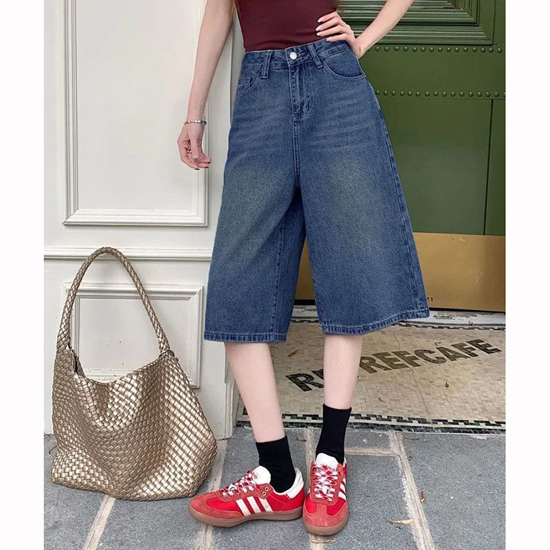 Summer Girls Streetwear Loose Fit High Waist Jeans Female Retro Solid Capri Pants Lady Trendy Fashion Casual Denim Shorts
Summer Girls Streetwear Loose Fit High Waist Jeans Female Retro Solid Capri Pants Lady Trendy Fashion Casual Denim Shorts