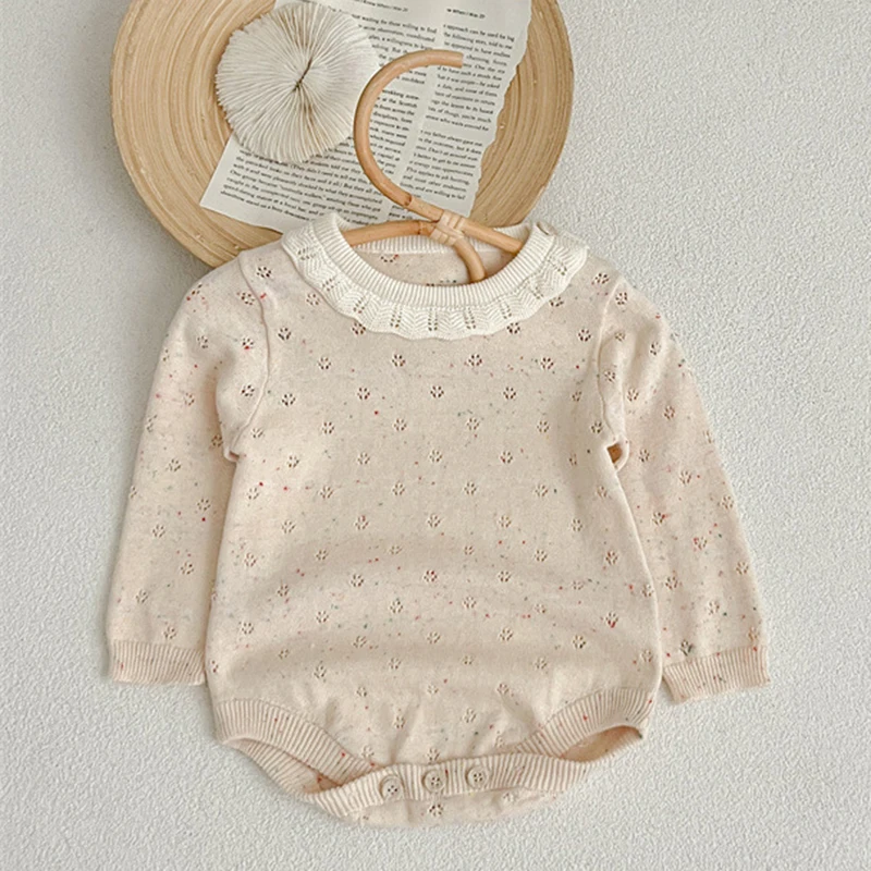 Autumn Spring Baby Girl Clothing Korean Style Climbing Suit Long Sleeved Knitting Hollowed Out Toddler Baby Girl Knitting Romper
Autumn Spring Baby Girl Clothing Korean Style Climbing Suit Long Sleeved Knitting Hollowed Out Toddler Baby Girl Knitting Romper