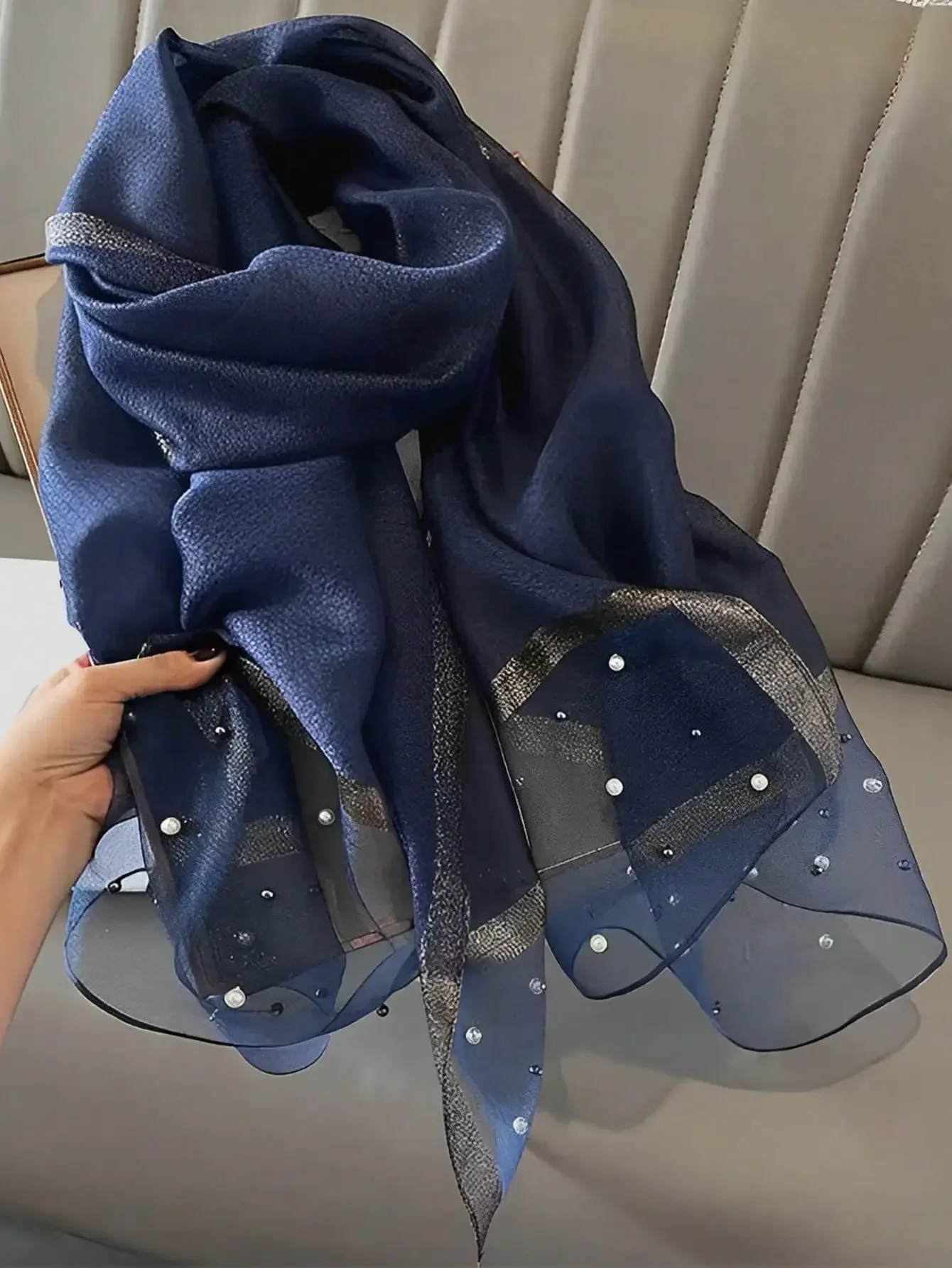2026 Women Solid Color Knit Blend Studded Shawl With Silk-Like Softness, Starry Scarf, Sun Protection In Summer Warmth In Autumn And Winter Elegant Accessories Women
2026 Women Solid Color Knit Blend Studded Shawl With Silk-Like Softness, Starry Scarf, Sun Protection In Summer Warmth In Autumn And Winter Elegant Accessories Women