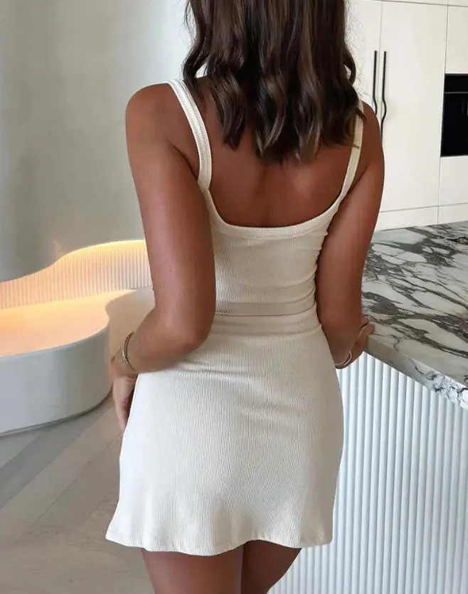 Women's Casual Slim Fit U-Neck Minimalist Slim Fit Ribbed Mini Vest Skirt 2026 Summer New
Women's Casual Slim Fit U-Neck Minimalist Slim Fit Ribbed Mini Vest Skirt 2026 Summer New