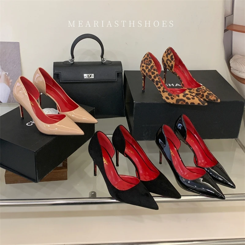 Shoes For Woman 2026 Trend Luxury Red Bottoms High Heels Pointed Toe Stiletto Pumps 12 cm Comfortable Party Dress Wedding Shoes
Shoes For Woman 2026 Trend Luxury Red Bottoms High Heels Pointed Toe Stiletto Pumps 12 cm Comfortable Party Dress Wedding Shoes