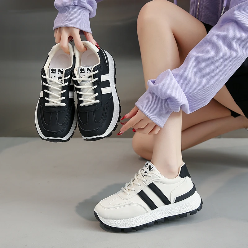 Striped Women Thick Sole Board Shoes Front Lace Up Small White Shoes Women Non-slip Casual Sports Sneakers Large Size 36-44
Striped Women Thick Sole Board Shoes Front Lace Up Small White Shoes Women Non-slip Casual Sports Sneakers Large Size 36-44