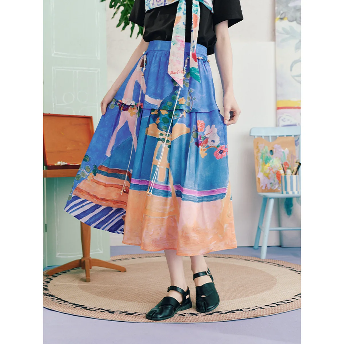 Vibrant Retro Print A-Line Midi Skirt with Tie Waist
Vibrant Retro Print A-Line Midi Skirt with Tie Waist
