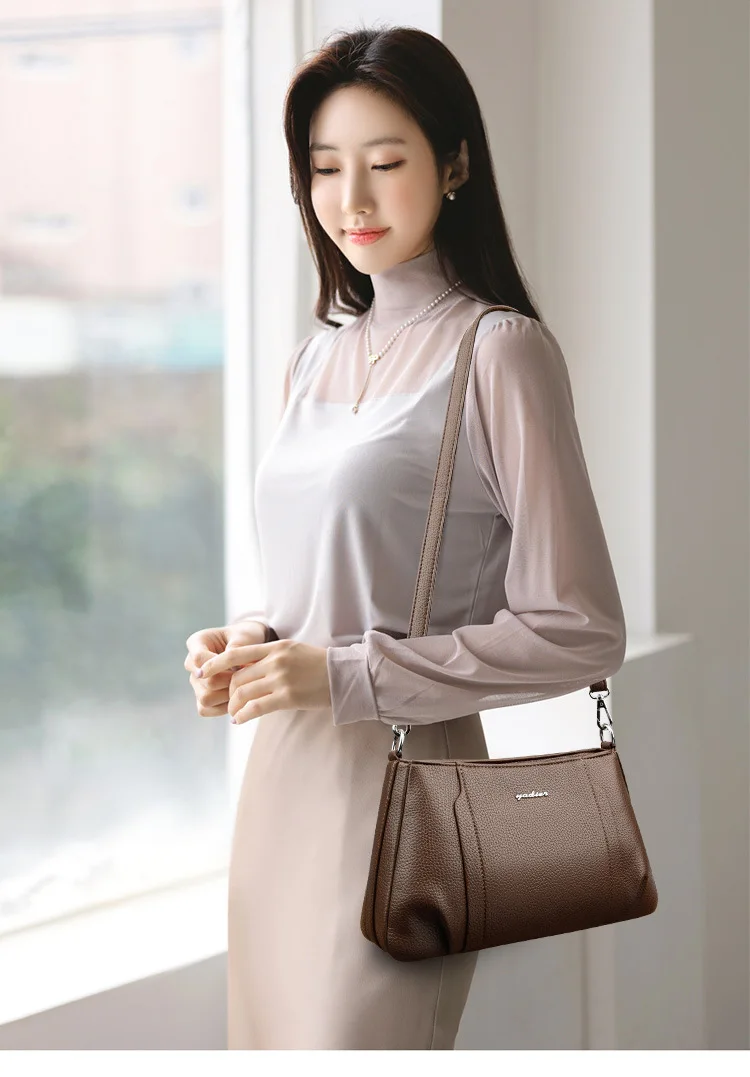2025 New Mom's Crossbody Bag - High-End Fashion Soft Leather, Middle-Aged Women's Small Armpit & Shoulder Bag
2025 New Mom's Crossbody Bag - High-End Fashion Soft Leather, Middle-Aged Women's Small Armpit & Shoulder Bag