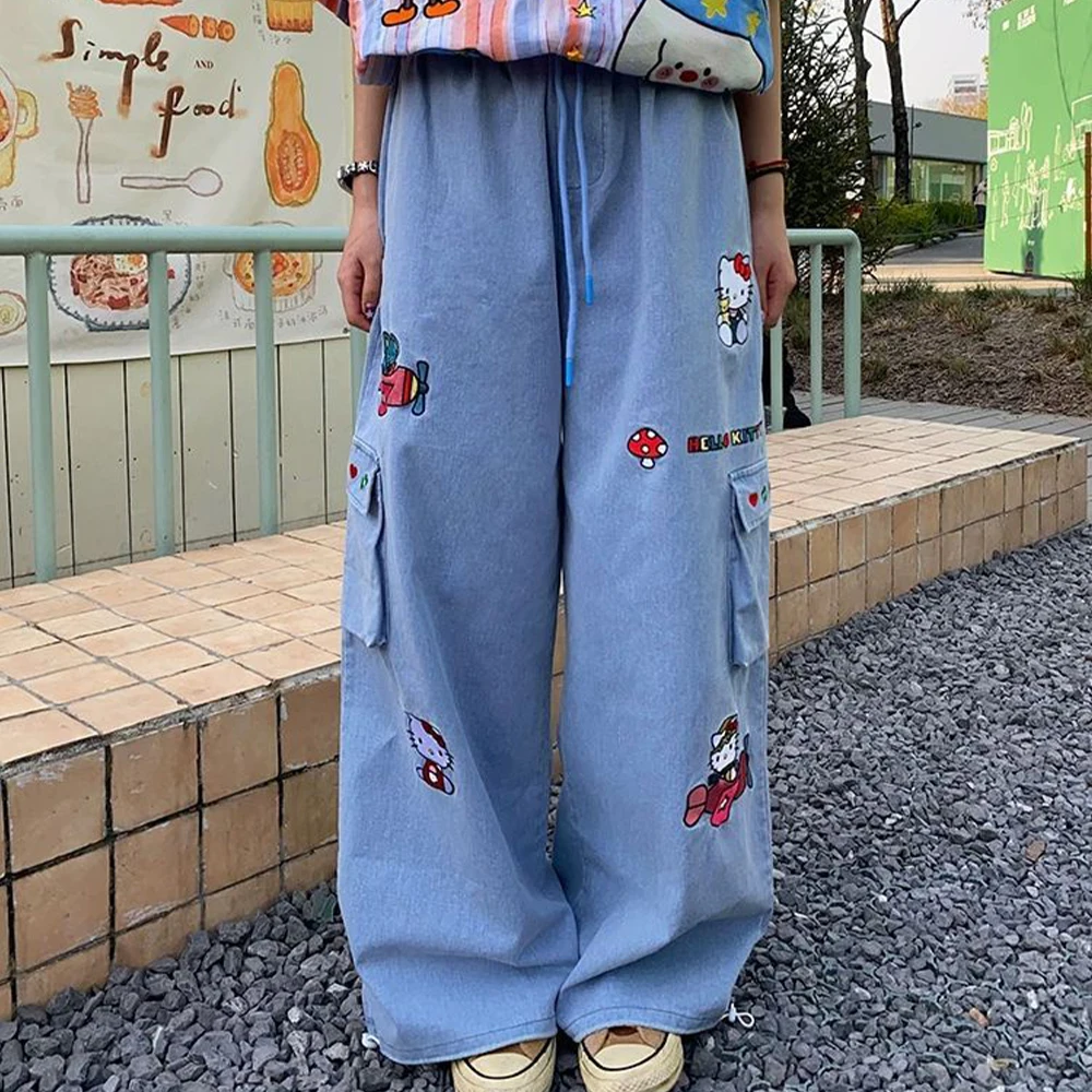 Sanrio Y2K Hello Kitty Anime Trousers Kawaii Wide Leg Pants Loose for Women Trend Student Large Size Embroidery Casual Pants
Sanrio Y2K Hello Kitty Anime Trousers Kawaii Wide Leg Pants Loose for Women Trend Student Large Size Embroidery Casual Pants