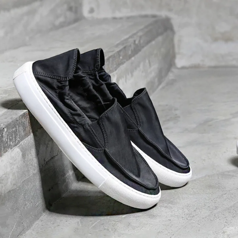 New Spring Business Casual Leather Shoes Lazy Loafers Men One Foot Board Versatile Canvas Men Casual Trendy Leather Suede Shoes
New Spring Business Casual Leather Shoes Lazy Loafers Men One Foot Board Versatile Canvas Men Casual Trendy Leather Suede Shoes