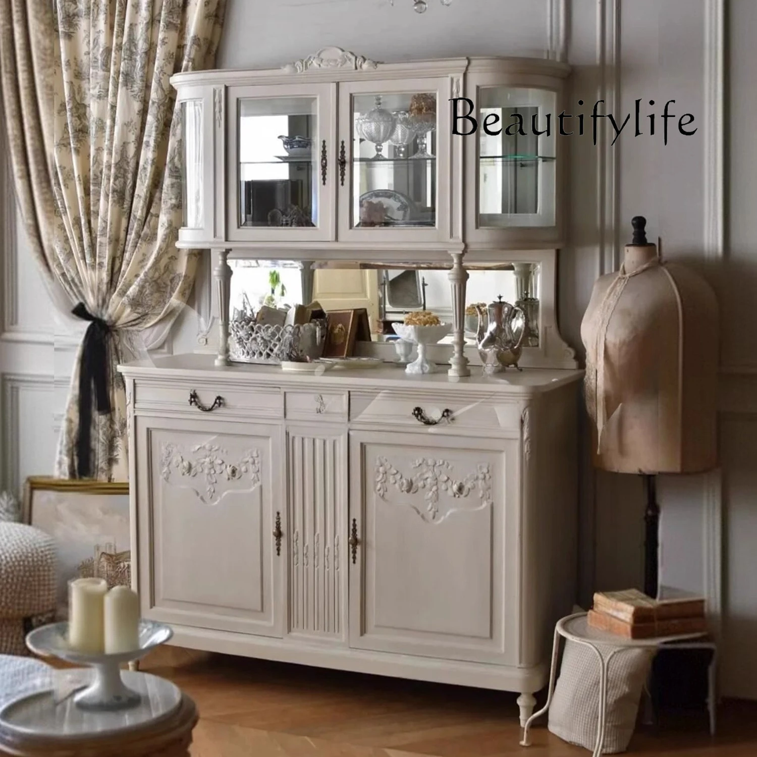 French solid wood carving flower dining side cabinet household wall locker premium glass rack white wine cabinet
French solid wood carving flower dining side cabinet household wall locker premium glass rack white wine cabinet