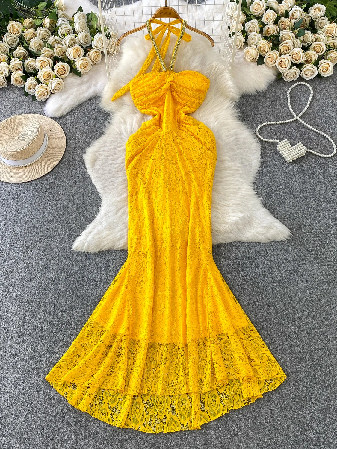 Elegant Silver Thread Bow Knot Hanging Neck Dress Women's High Waist Slimming Lace Fish Tail Evening Gown Elegant Style
Elegant Silver Thread Bow Knot Hanging Neck Dress Women's High Waist Slimming Lace Fish Tail Evening Gown Elegant Style