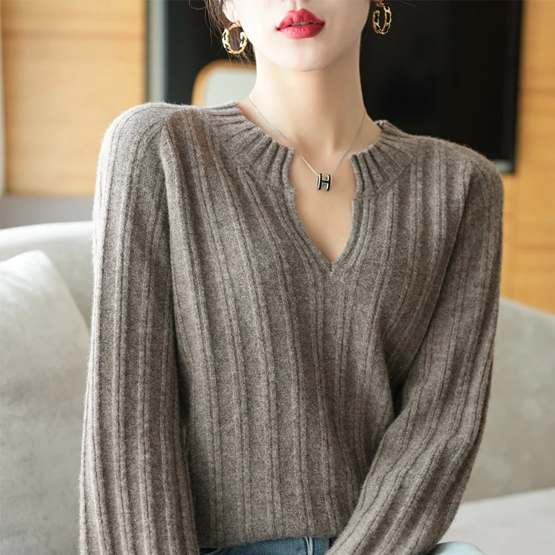 Elegant fashion lantern sleeve V neck cashmere sweater women autumn and winter loose sweater temperament wool foundation sweater
Elegant fashion lantern sleeve V neck cashmere sweater women autumn and winter loose sweater temperament wool foundation sweater