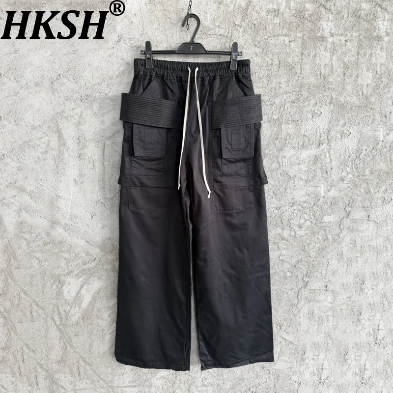 HKSH весна осень новые мужские темные сафари стиль с несколькими карманами драпированные сращенные винтажные модные повседневные широкие брюки-карго в стиле панк HK15447
HKSH весна осень новые мужские темные сафари стиль с несколькими карманами драпированные сращенные винтажные модные повседневные широкие брюки-карго в стиле панк HK15447