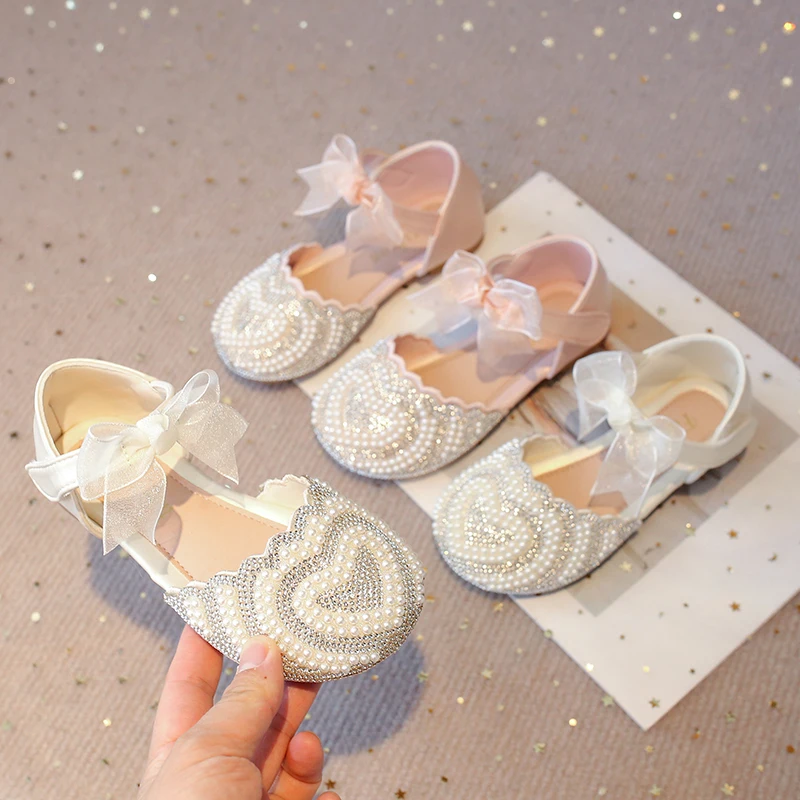 Girls Sandals 3-18 Years Old Beige Love Rhinestone Girls Princess Shoes Summer New Pink Flat Non-slip Children's Single Shoes
Girls Sandals 3-18 Years Old Beige Love Rhinestone Girls Princess Shoes Summer New Pink Flat Non-slip Children's Single Shoes