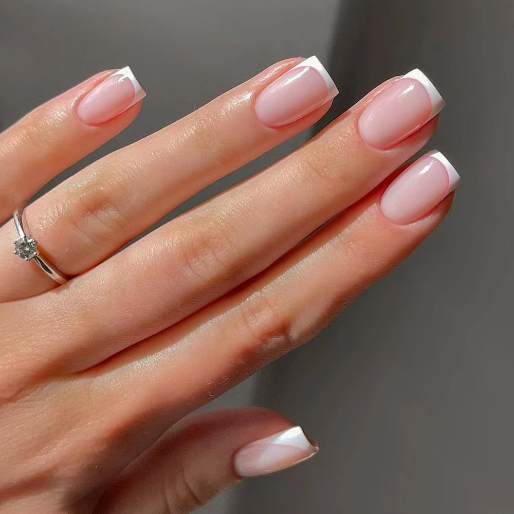 24Pcs Shiny Short Square French Fake Nails With Jelly Glue Full Cover Artificial False Nails Tips Manicure Tool
24Pcs Shiny Short Square French Fake Nails With Jelly Glue Full Cover Artificial False Nails Tips Manicure Tool
